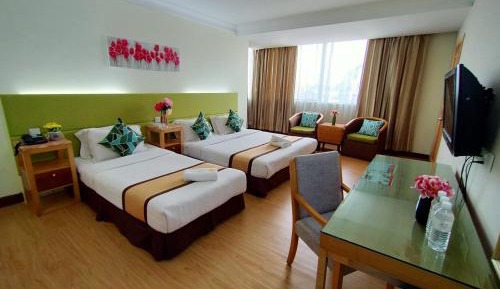 Deluxe Family Room