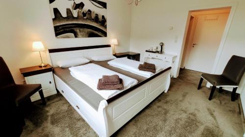 Double Room with Private Bathroom/without Kitchen