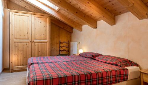 Two-Bedroom Apartment (6 Adults)