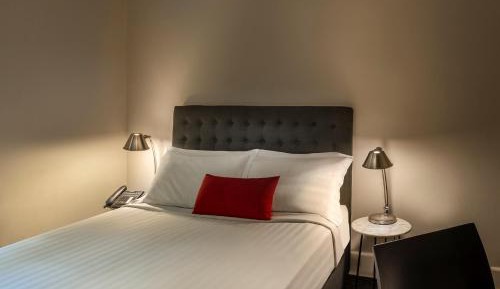 Private Double Room with Private Bathroom