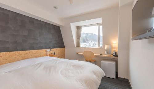 Double Room - Top Floor - Non-Smoking