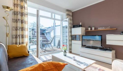 One-Bedroom Apartment with Balcony