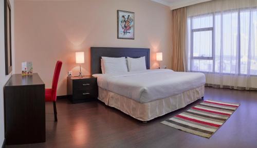 One-Bedroom Apartment with City View