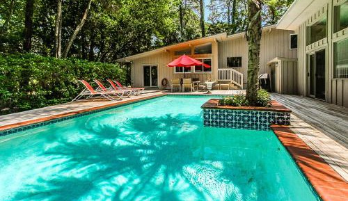 Five Bedroom Holiday Home