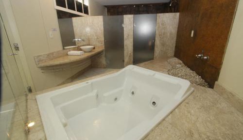 Standard Double Suite