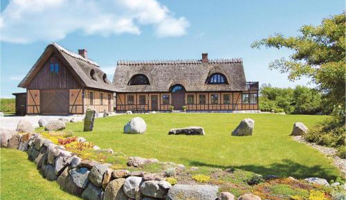 Four-Bedroom Holiday Home