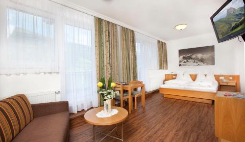Large Double Room