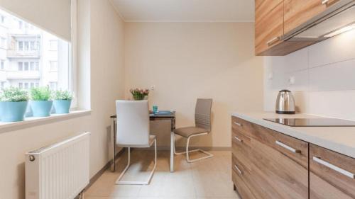 Two-Bedroom Apartment - Wierzbowa 3 Street