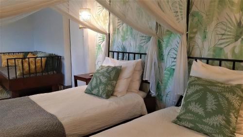 Twin Guest Room