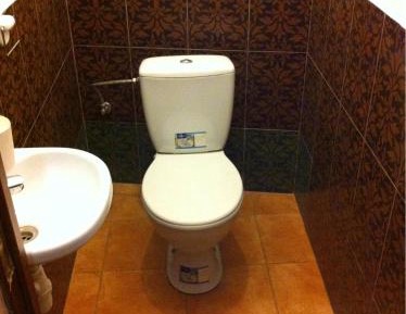 Economy Double or Twin Room with Shared Bathroom