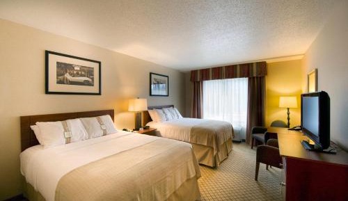 Standard Room with Two Queen Beds
