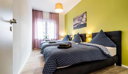 Three-Bedroom Apartment with Balcony