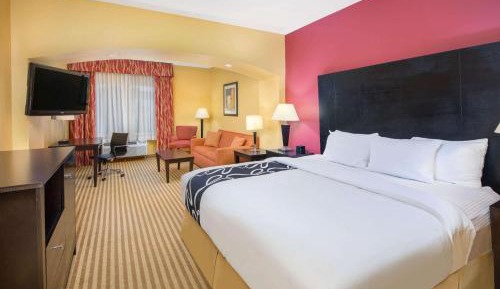 Executive King Room - Non-Smoking