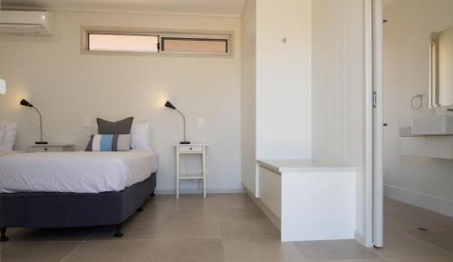 Deluxe Family Suite
