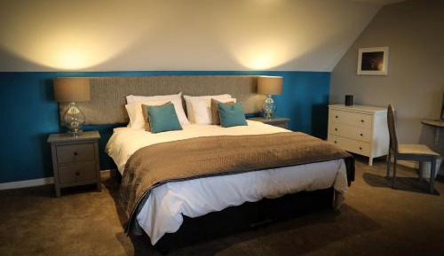 Superior King Suite
