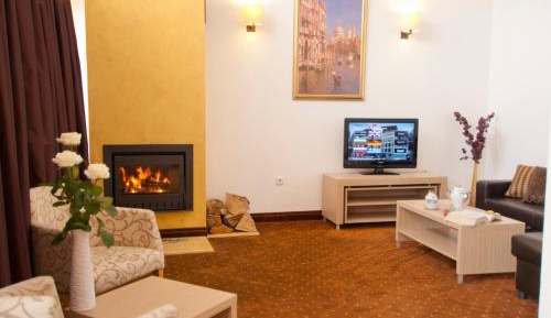 Superior One-Bedroom Suite