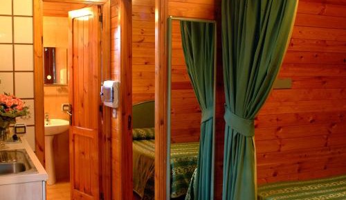 Bungalow (3 Adults)