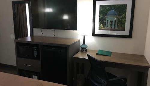 King Room - Non-Smoking