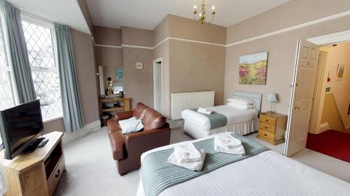 Deluxe Family Suite