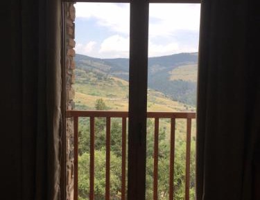 Double Comfort Room (2 Adults + 1 Child)