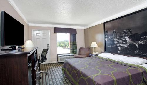 King Room - Disability Access - Non-Smoking