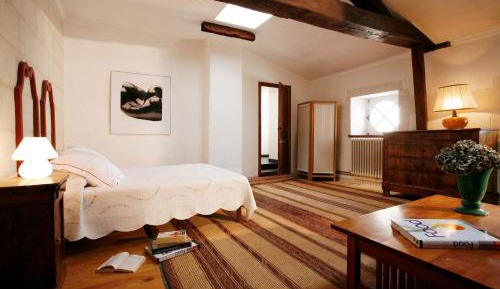 Quadruple Room with Shared Bathroom