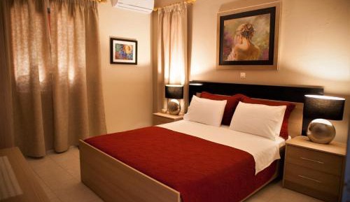 One-Bedroom Apartment (2 People)