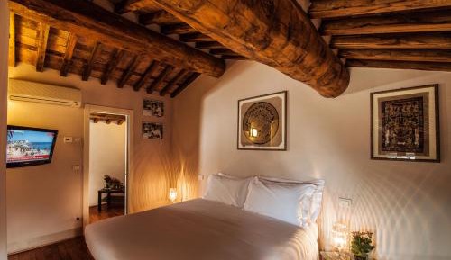 Deluxe Double or Twin Room with Garden View