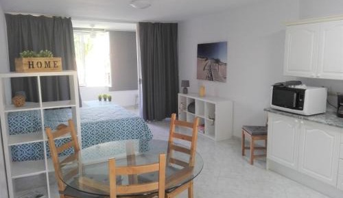 Studio Apartment with Sea View