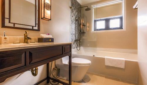 Deluxe Double Room with Pool View