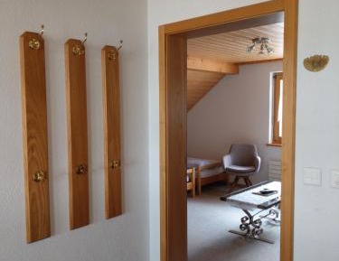 Studio (5 Adults)