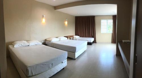 Family Room with Private Bathroom