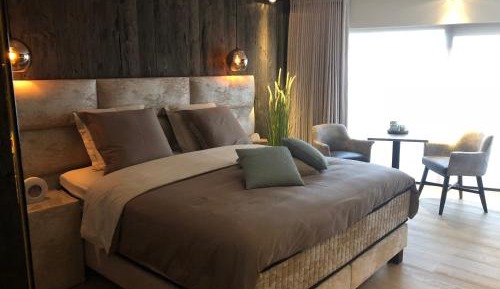 Studio Apartment with Sea View