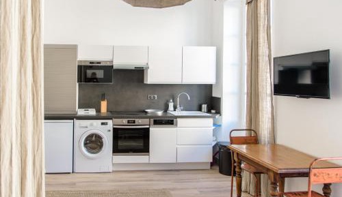 Studio Apartment