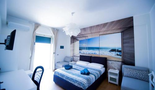 Quadruple Room with Shared Bathroom