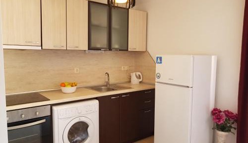 Studio Apartment with Balcony (2 Adults)