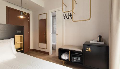 Superior Single Room