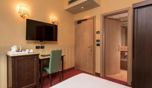 Classic Double Room