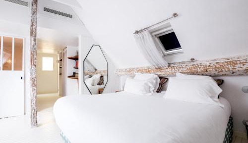 Suite with City View