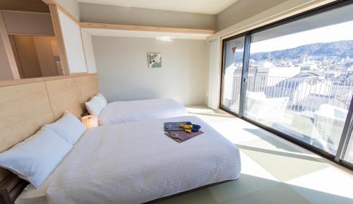 Suite with Mountain View