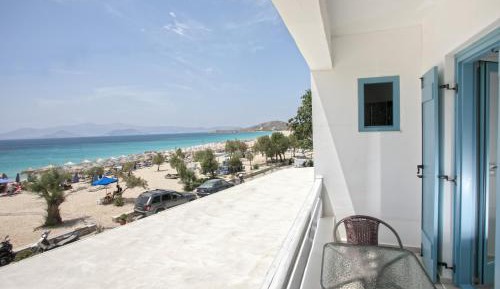 Sea View Studio (4 adults)