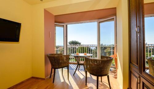 Double Room with Private External Bathroom