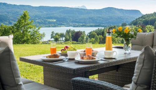 Superior Two-Bedroom Apartment with Terrace and Lake View