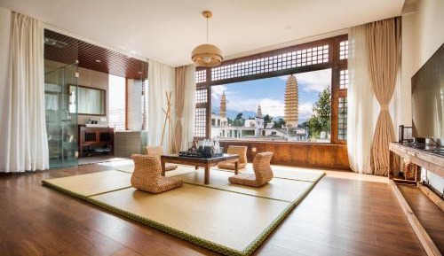 Quadruple Room with Mountain View