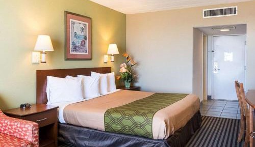 King Room - Ocean Front - Private Balcony