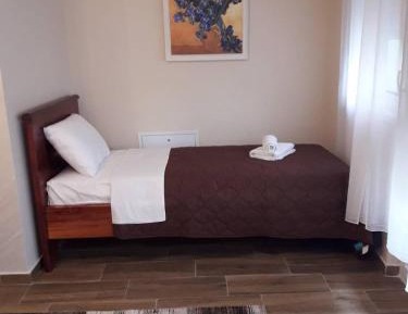 Classic Quadruple Room