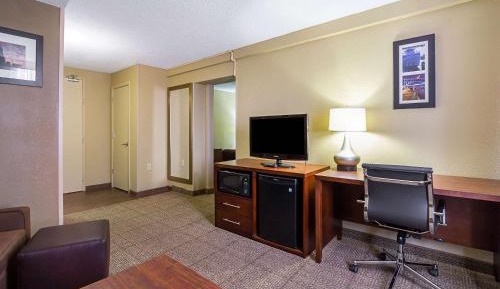 Queen Suite