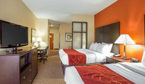 Queen Suite with Two Queen Beds