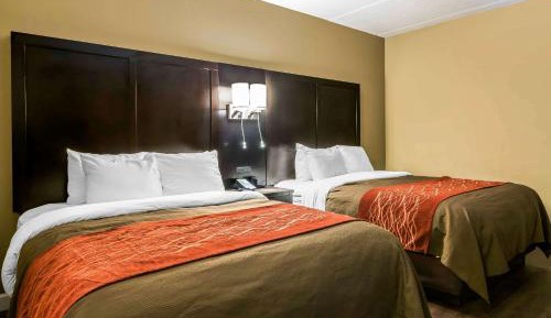 Queen Suite with Two Queen Beds and Sofa Bed