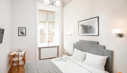 Standard King Room